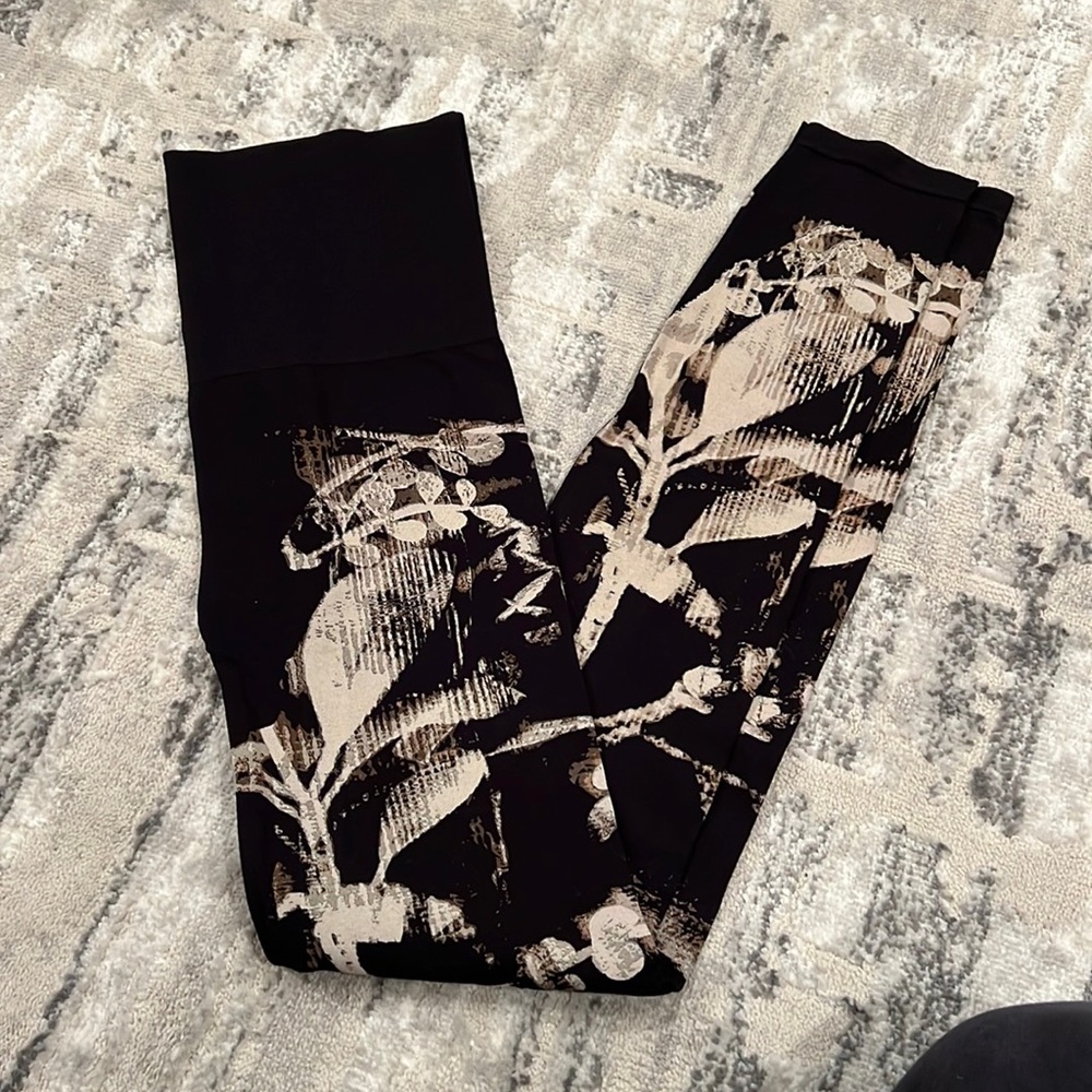 M. Rena Tights
